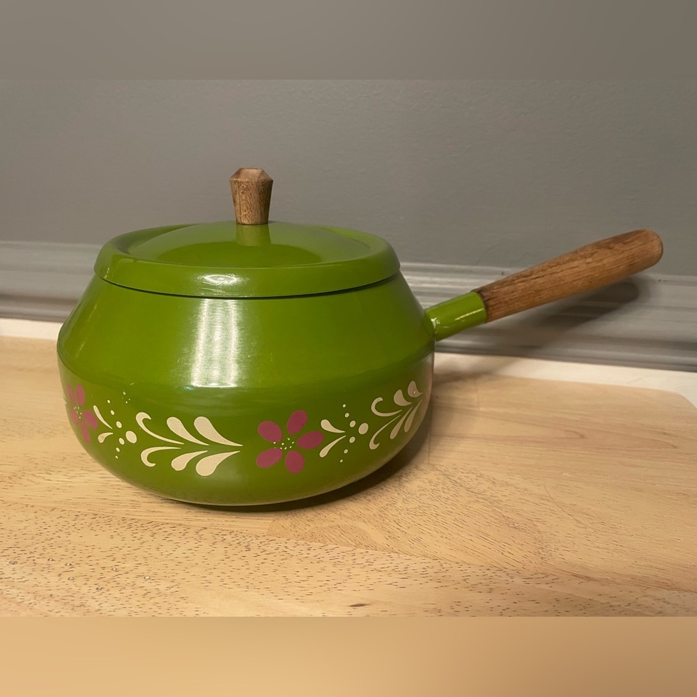 Vintage 1970s Enamel Fondue Pot